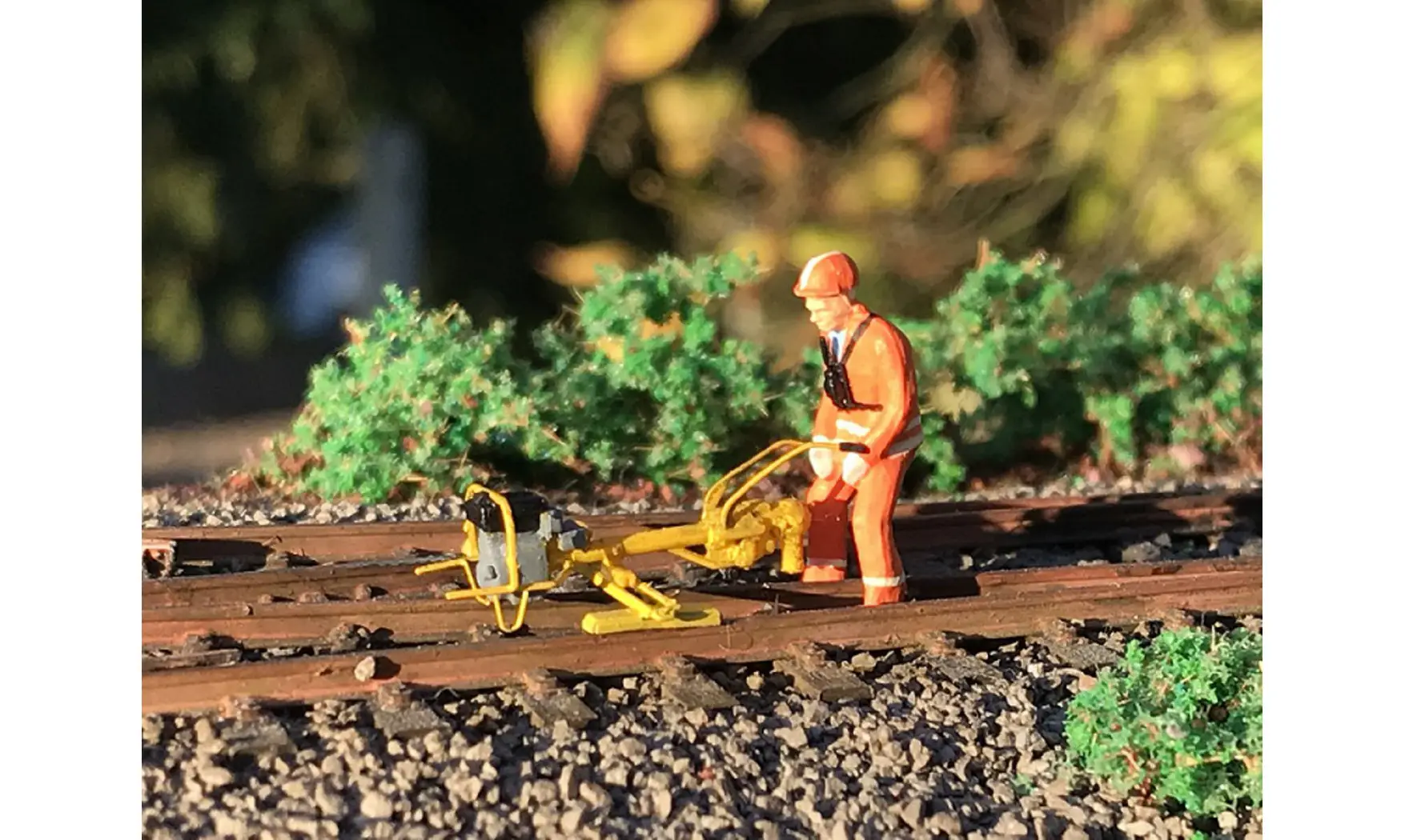 Tirefonneuse STUMEC avec Lorry